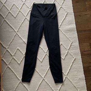 Nike Dri-Fit Leggings Size Small